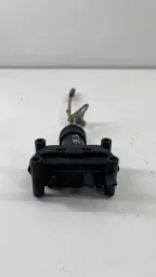 FECHADURA TRASEIRA ESQUERDA MERCEDES E500 1990 A 1995