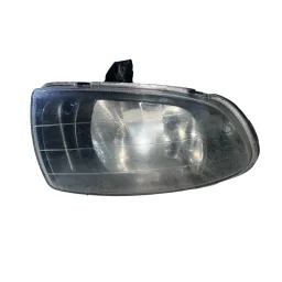 FAROL MILHA DIREITO KIA CERATO EX 1.6 MANUAL 2008/09