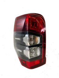 LANTERNA TRASEIRA ESQUERDA L200 TRITON 2021 - 2024