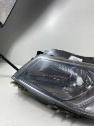 FAROL LADO ESQUERDO ONIX 2016/2019