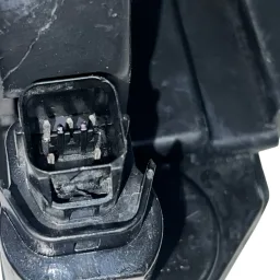 FECHADURA PORTA DIANTEIRA DIREITA SSANGYONG ACTYON KYRON 08/