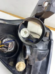 FAROL LADO ESQUERDO CORSA 2002/2012