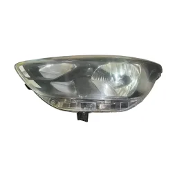 FAROL ESQUERDO KA 2019 A 2021 MASC NEGRA FRISO PRETO