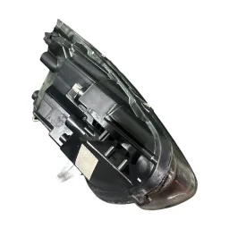 FAROL ESQUERDO KA 2019 A 2021 MASC NEGRA FRISO PRETO