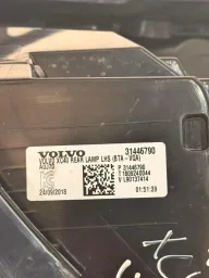 LANTERNA ESQUERDA VOLVO XC40 2018 - 2024 31446790