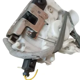 FECHADURA PORTA TRAS ESQ GOL VOYAGE G5 G6 G7 G8 C/ TRAVA ELÉ