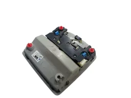 LUZ CORTESIA PORTA OCULOS HILUX 2022 A 2024