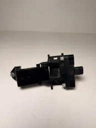 SUPORTE RADIADOR MERCEDES C300 C250 2022 - 2026 A0995011800
