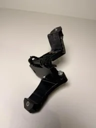 SUPORTE RADIADOR MERCEDES C300 C250 2022 - 2026 A0995011800