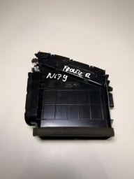 DIFUSOR DE AR DIREITO NISSAN FRONTIER 2017 - 2022 687504KJ2A