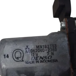 MÁQUINA VIDRO TRASEIRA DIREITA TRITON DAKAR 2008 A 2018