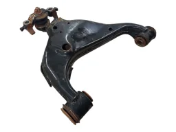 BANDEJA DIANTEIRA DIREITA INFERIOR HILUX SW4 2016/..