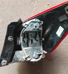 LANTERNA TRASEIRA ESQUERDA KA HATCH 2019 2020 A 2021