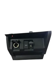 Moldura Inferior USB Acendedor Fone Honda Fit 2016 21