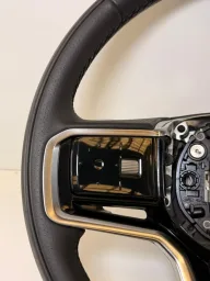 VOLANTE DIREÇÃO DISCOVERY SPORT 2020 - 2024 M8A2-3F563-MC8PVJ