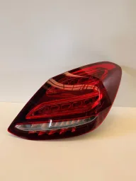 LANTERNA TRASEIRA DIREITA MERCEDES C180 C200 2015 - 2018