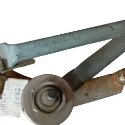 GALHADA LIMPADOR PARABRISA MERCEDES CLASSE A 160 190 1999/05