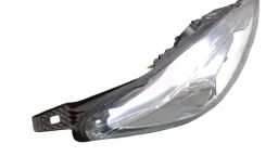 FAROL DIREITO NEW FIESTA 2014 2015 A 2019 AVARIA