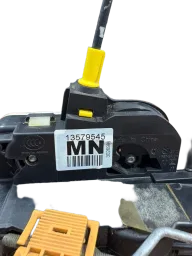 FECHADURA PORTA TRASEIRA ESQUERDA GM TRACKER 2013 2019