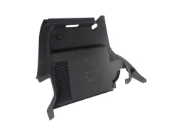 ACABAMENTO LATERAL ESQUERDO PORTA MALAS KA HATCH 2014/2022