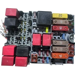 CAIXA FUSÍVEL ORIGINAL JEEP RENEGADE 51987784