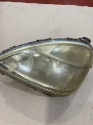 FAROL DIANTEIRO MERCEDES A160 A190 LADO ESQUERDO 1999 A 2005