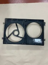 DEFLETOR RADIADOR A3 1997 A 2006 (DETALHE)