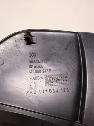 TAMPA CAIXA DE FUSIVEIS ESQUERDA GOLF 2008 - 2013 1J1858247B