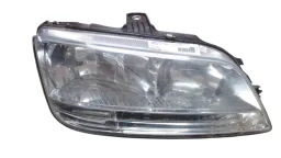 Farol Direito Idea 2006 2007 a 2010 DETALHE
