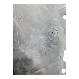PARABARRO TRASEIRO ESQUERDO PEUGEOT 2008 2015 2016 A 2023