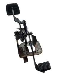 PEDAL FREIO EMBREAGEM PEUGEOT HOGGAR 2009 2011