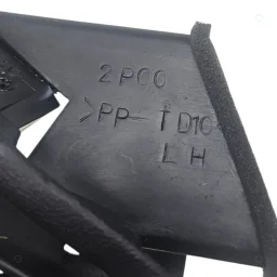 DIFUSOR AR CENTRAL LADO ESQUERDO PAJERO FULL 2001 A 2021