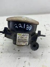 FAROL DE MILHA ESQUERDO SANDERO 2007 A 2014 DETALHE