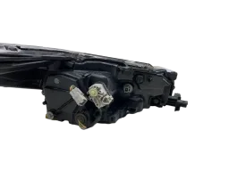 FAROL ESQUERDO TOYOTA HILUX SW4 2016 A 2020 MOTORISTA LED