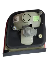 LANTERNA TRASEIRA DIREITA VW POLO 2004 2005 6127721