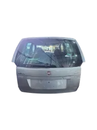 Tampa traseira fiat idea 2006 a 2010