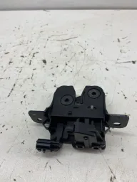 FECHADURA TAMPA TRASEIRA SANDERO LOGAN DUSTER 2014 A 2020
