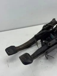 PEDAL FREIO E EMBREAGEM COM SUPORTE ESCORT HOBBY 1994/1999