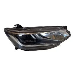 Farol Direito Tracker 2020 2021 a 2025 C/ Led