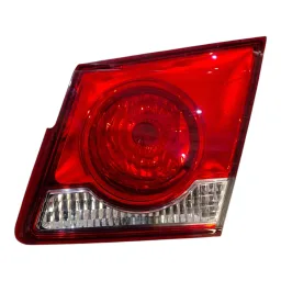 Lanterna Traseira Direita Cruze 2012 a 2016 Sedan (mala)