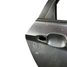 PORTA TRASEIRA DIREITA JETTA 2018 2019 2020/.. C/DETALHE