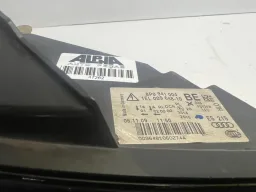 FAROL DIREITO AUDI A3 S3 2010 A 2013 C/ XENON