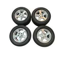 Jogo Rodas com Pneus 245 65 17 Original Jeep 5 Furos