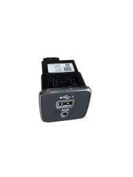 Entrada Auxiliar USB Jeep Renegade 2017 2018 2019