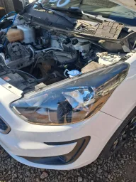 Farol Esquerdo Ford Ka 2019 a 2021 Fumê