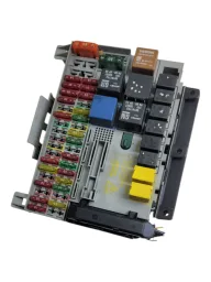 Caixa Fusiveis eletrico  rele chevrolet Vectra 1997 2005