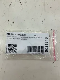 MIOLO FECHADURA TAMPA TRASEIRA SANDERO 2015 A 2023