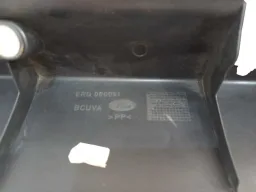 Acabamento Central Traseira Land Rover Discovery 3 2.7  2008