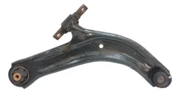 Bandeja Suspensão dianteira direita Nissan sentra 2.0 2013