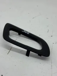 MOLDURA MAÇANETA INTERNA PORTA DIREITA 308 2013 2012 A 2019